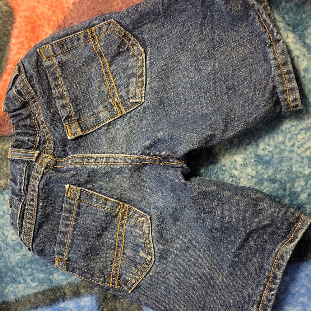 Shorts - Picture 2 of 6